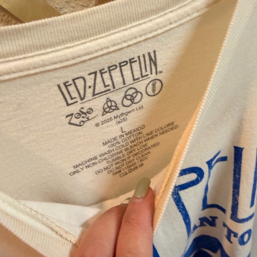 Led Zeppelin North American Tour Graphic Tee - Picture 4 of 5